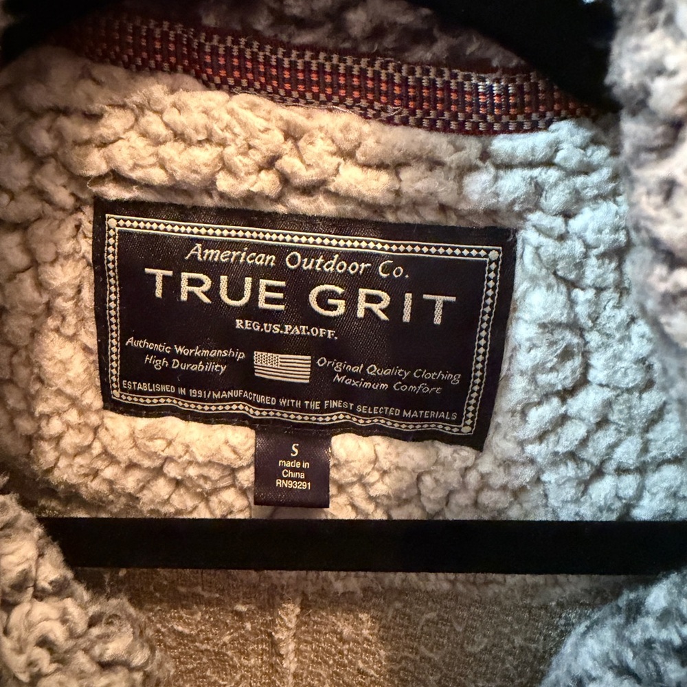 True grit pullover